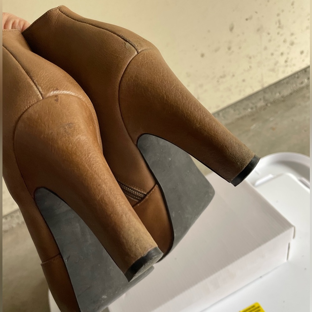 Mojo Moxie Boots Size 9 Camel Color Lightly Used - image 2